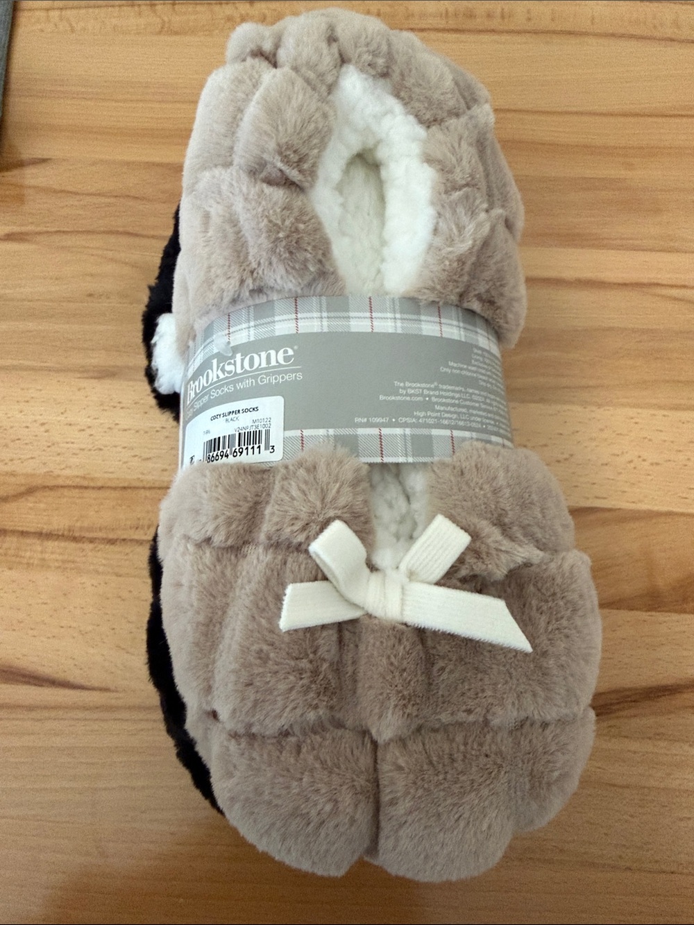 Brookstone Plush Slipper Socks in Taupe and Black with Bow Accent